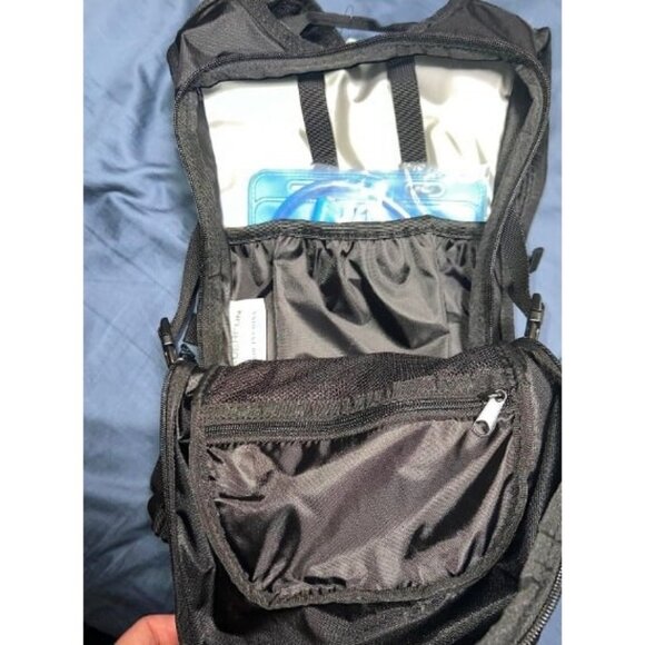 Hydration Backpack 18L with Water Bladder 2L/3L Hiking Water Backpack - Picture 4 of 5